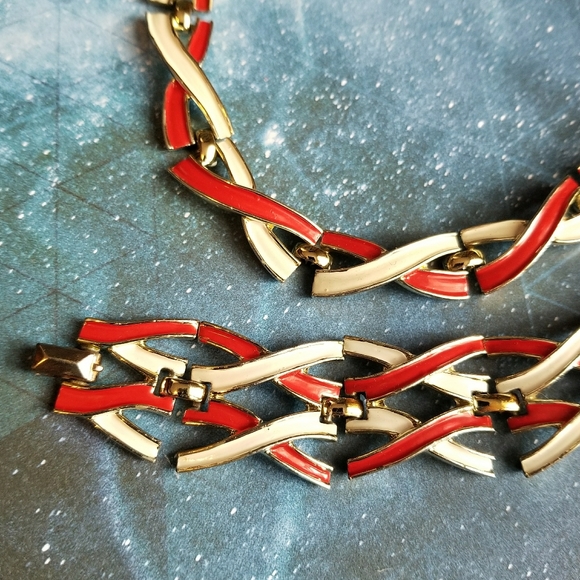 Relisted -Vintage Marvella red and white enamel X set - Picture 7 of 14